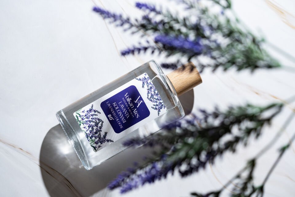 Volkan Ates Natural & Beauty Lavanta Kolonyası Cam Şişe 200 ml