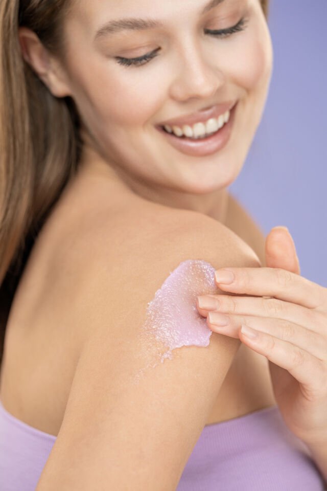 Volkan Ates Natural & Beauty Lavanta Yağlı Vücut Peeling Body Scrub 250 ml