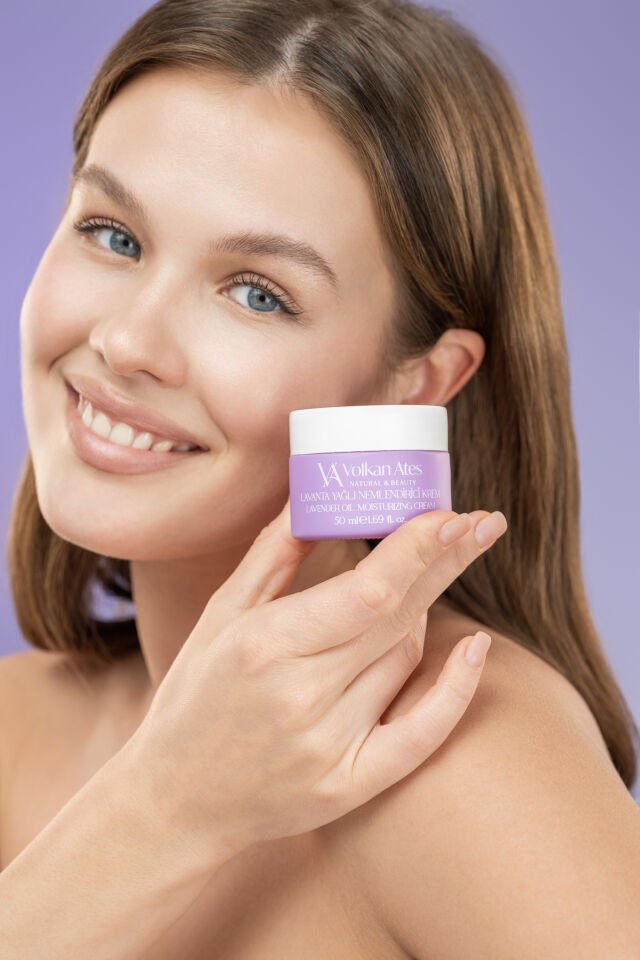 Volkan Ates Natural & Beauty Lavanta Yağlı Nemlendirici Krem Cam Kavanoz 50 ml