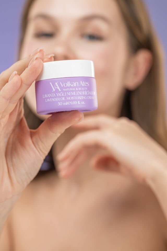 Volkan Ates Natural & Beauty Lavanta Yağlı Nemlendirici Krem Cam Kavanoz 50 ml