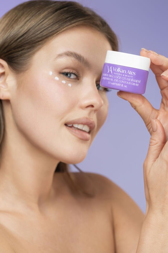Volkan Ates Natural & Beauty Lavanta Yağlı Göz Çevresi Kremi Cam Kavanoz 50 ml