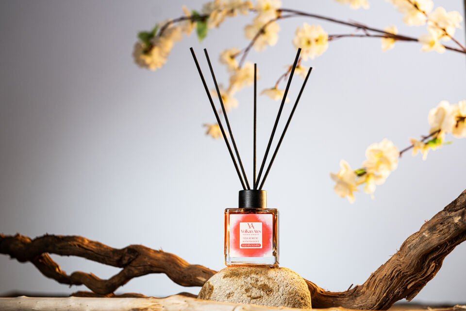 Volkan Ates Natural & Beauty Bambu Çubuklu Oda Kokusu – Yasemin 110 ml