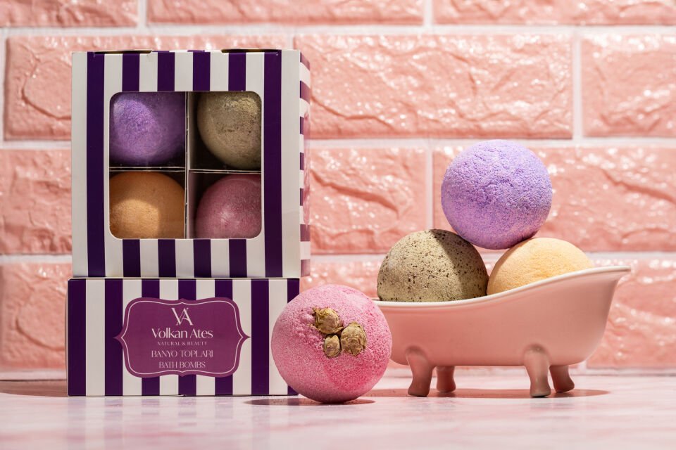 Volkan Ates Natural & Beauty 4'lü Banyo Topu Seti Lavanta - Misk - Vanilya - Gül  4x120 gr