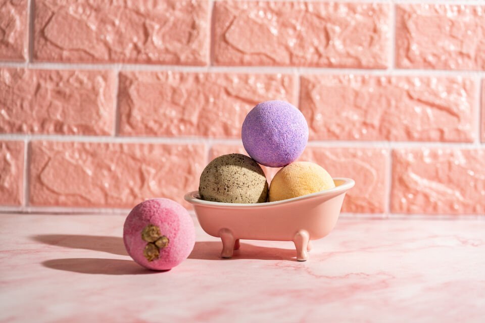 Volkan Ates Natural & Beauty 4'lü Banyo Topu Seti Lavanta - Misk - Vanilya - Gül  4x120 gr