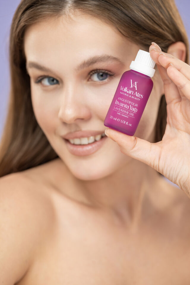 Volkan Ates Natural & Beauty Lavandula Angustifolia Saf Lavanta Yağı İçten Damlalıklı 30 ml