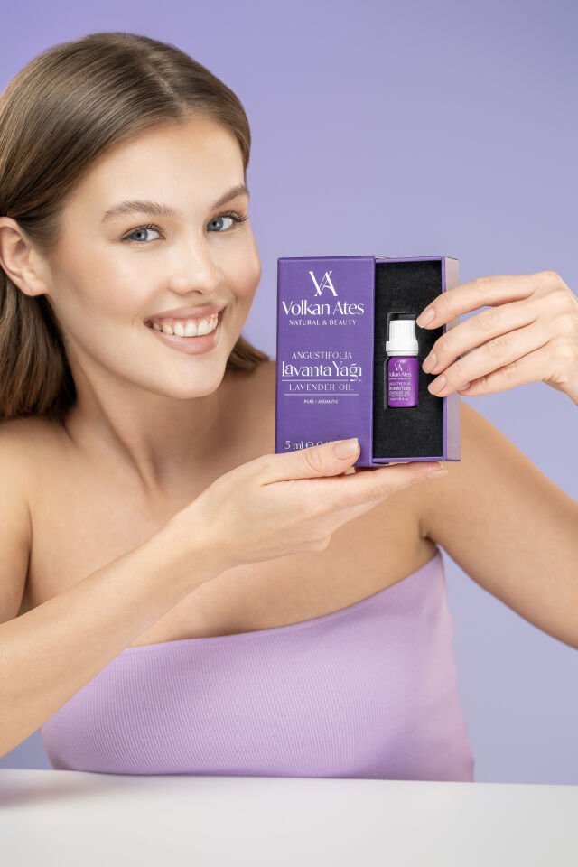 Volkan Ates Natural & Beauty Lavandula Angustifolia Saf Lavanta Yağı İçten Damlalıklı 5 ml