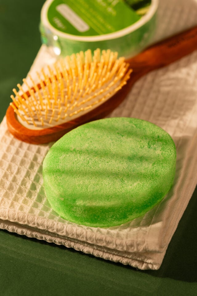 Volkan Ates Natural & Beauty Aloe Vera Süngerli Doğal Sabun 150 gr