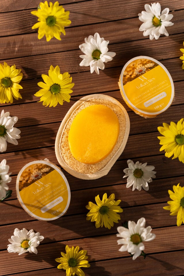 Volkan Ates Natural & Beauty Papatya Yağlı Süngerli Doğal Sabun 150 gr